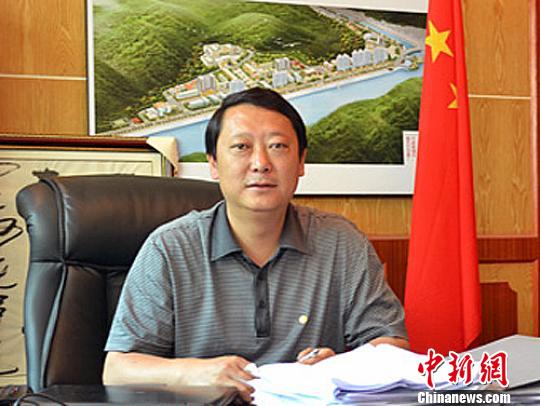 四川丹巴縣長(zhǎng)突發(fā)心臟病去世(圖)