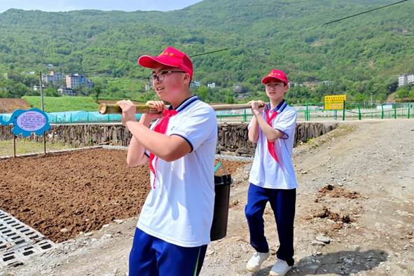 圖示, 示意圖 中度可信度描述已自動生成:ver1