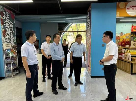 dca6f42beabdfaf12b7a2fb8f1e2c26