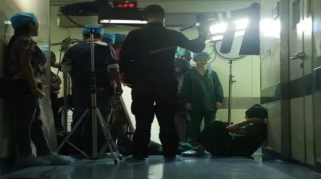 中國(guó)共產(chǎn)黨竟然打廣告了！帶你走進(jìn)幕后故事