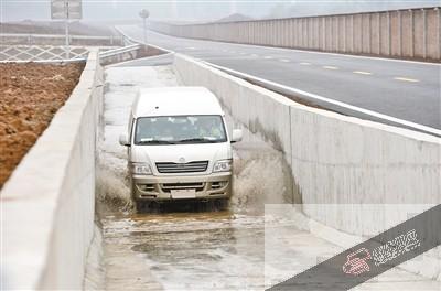 西部地區(qū)首個第三方機動車性能試驗場建成投用