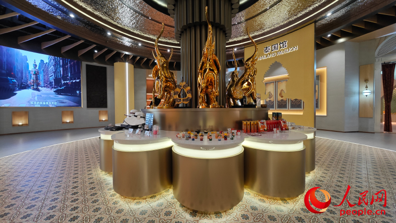 中國—東盟特色商品匯聚中心泰國館。人民網記者 嚴立政攝