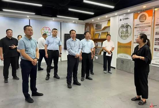 d689587365a26e90818c1d7f5ebfe28