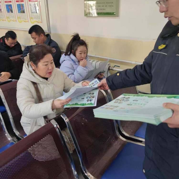 簡篇-柳林鎮(zhèn)政府開展“垃圾要分類,培訓(xùn)走在前”垃圾分類培訓(xùn)會議