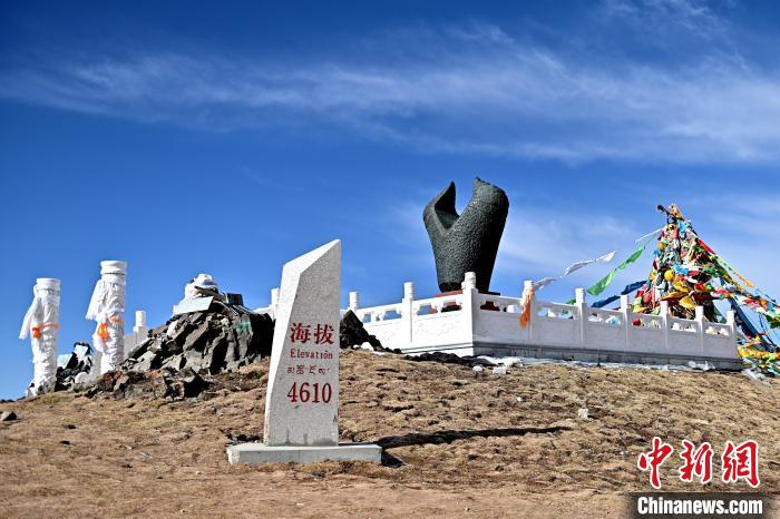 圖為果洛州黃河源頭牛頭碑。(資料圖) 孫睿 攝 圖為果洛州黃河源頭牛頭碑。(資料圖) 孫睿 攝