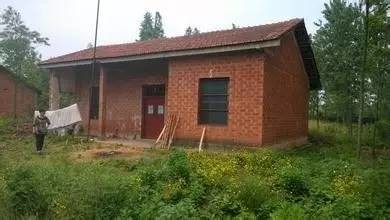 還有三年就要脫貧達(dá)標(biāo)，村里仍然10個(gè)孩子輪穿一條褲