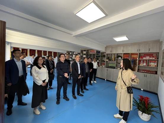 6e114929c4d8a16aeab02247f41c631